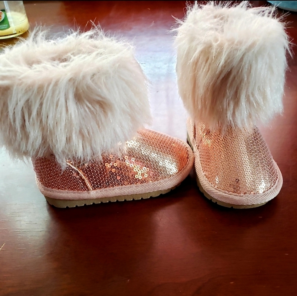 2piece Matching Children's Place Boots & Jacket sh